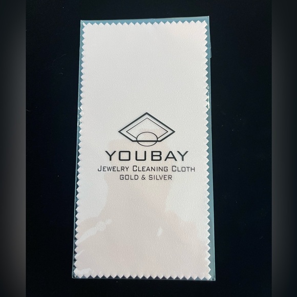 The Sak silver and pearl earrings - Picture 3 of 3